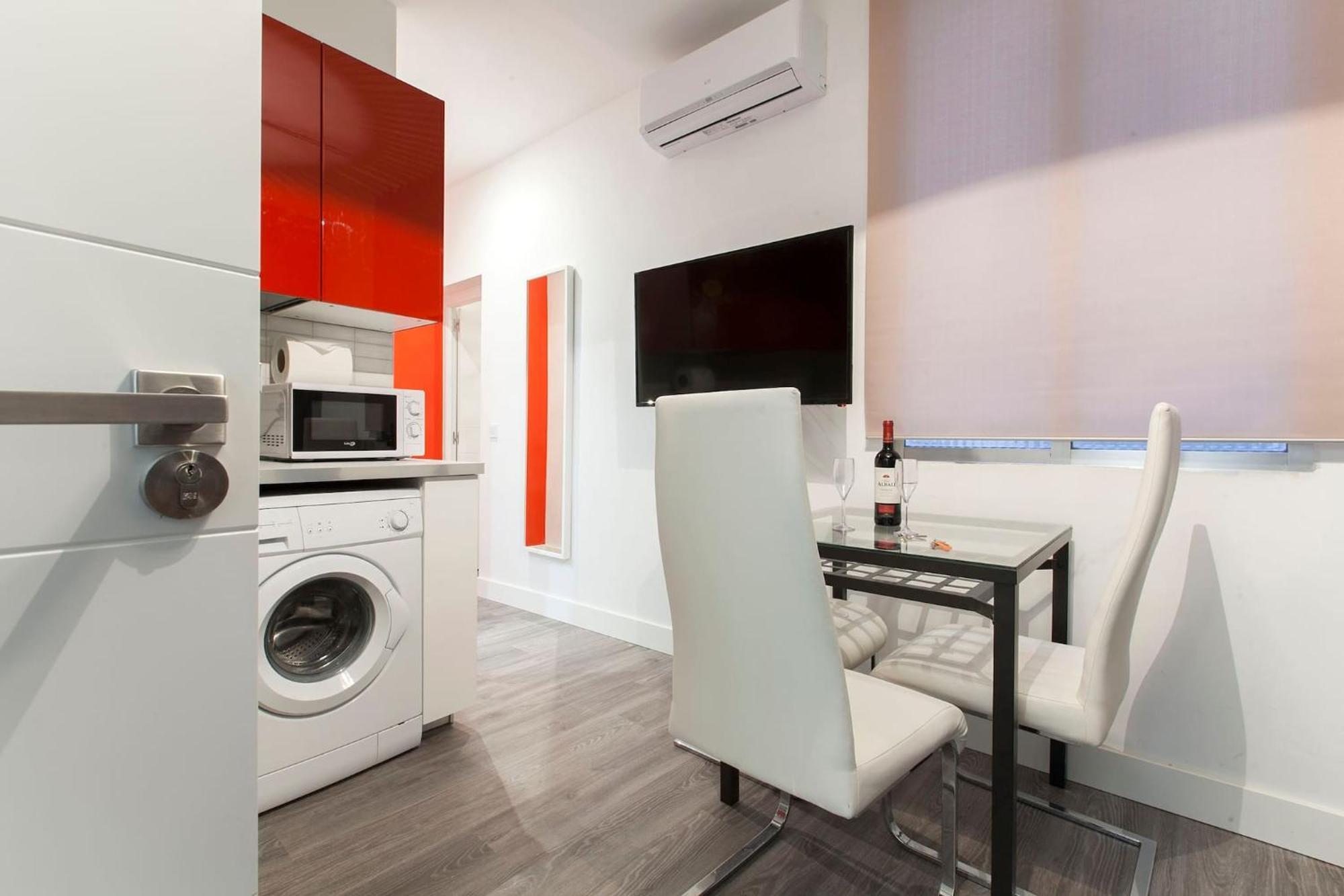 Apartamentos Day Madrid Callao Centro Gran Via Sol Malasana 외부 사진
