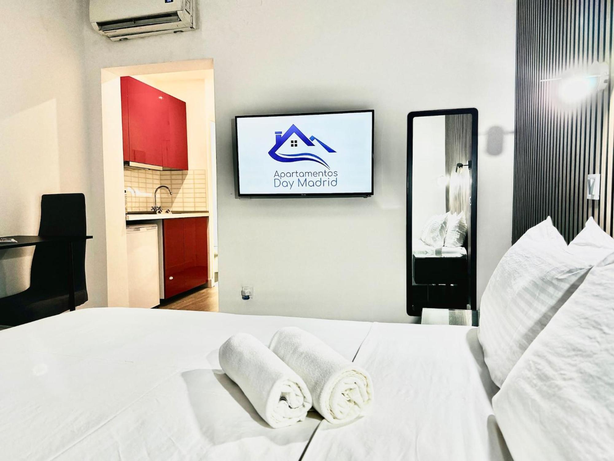 Apartamentos Day Madrid Callao Centro Gran Via Sol Malasana 외부 사진