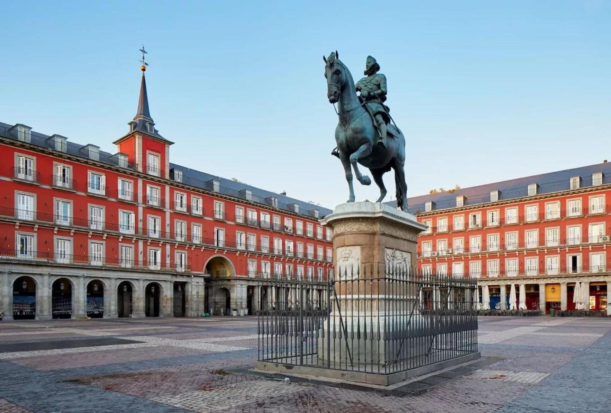 Apartamentos Day Madrid Callao Centro Gran Via Sol Malasana 외부 사진