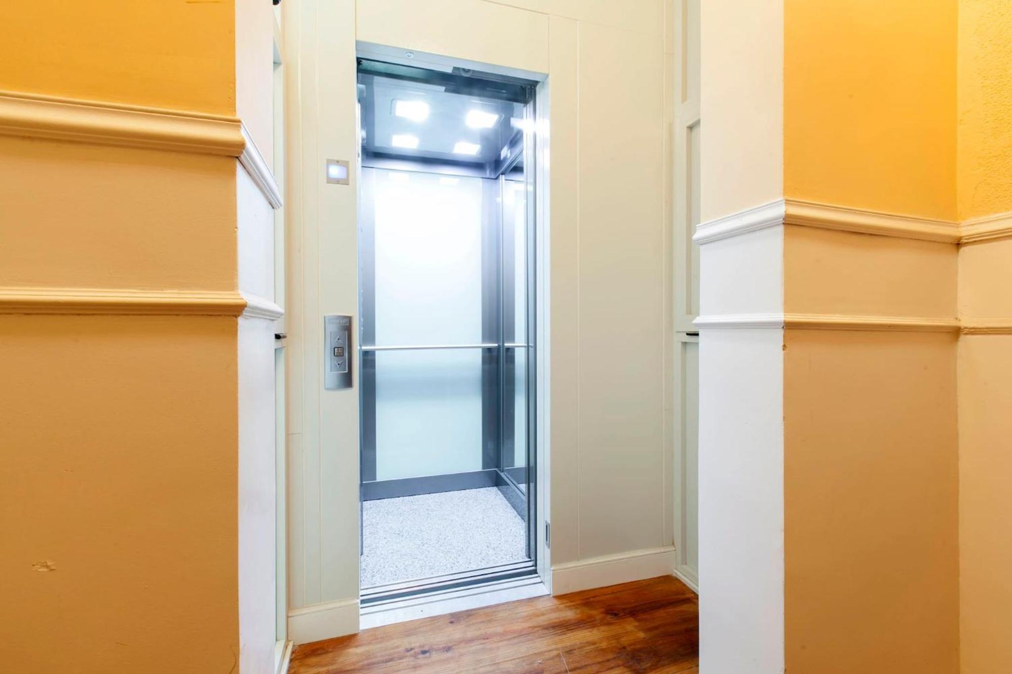 Apartamentos Day Madrid Callao Centro Gran Via Sol Malasana 외부 사진