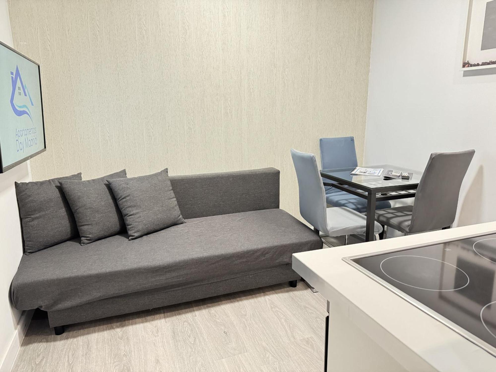 Apartamentos Day Madrid Callao Centro Gran Via Sol Malasana 외부 사진