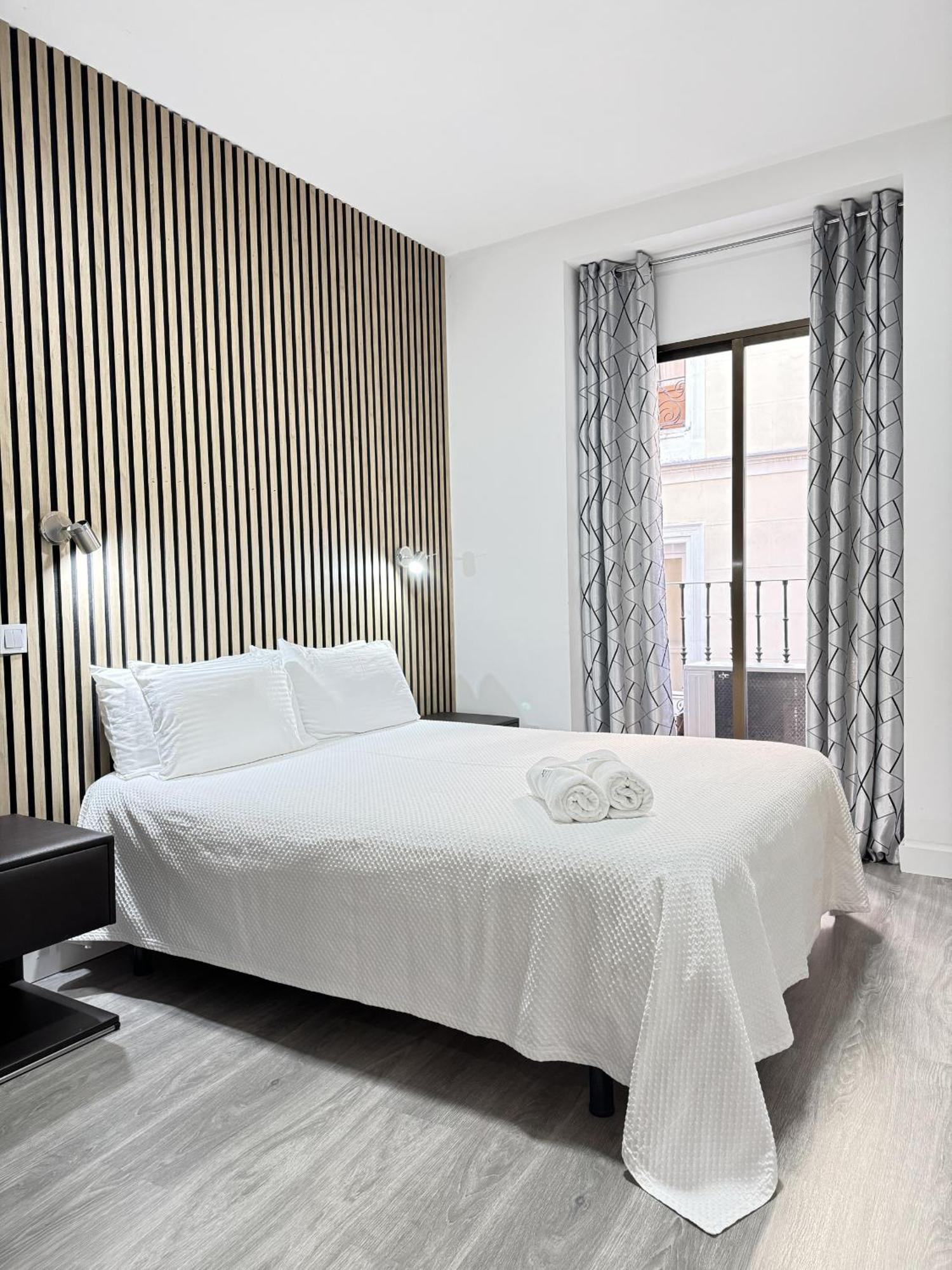 Apartamentos Day Madrid Callao Centro Gran Via Sol Malasana 외부 사진