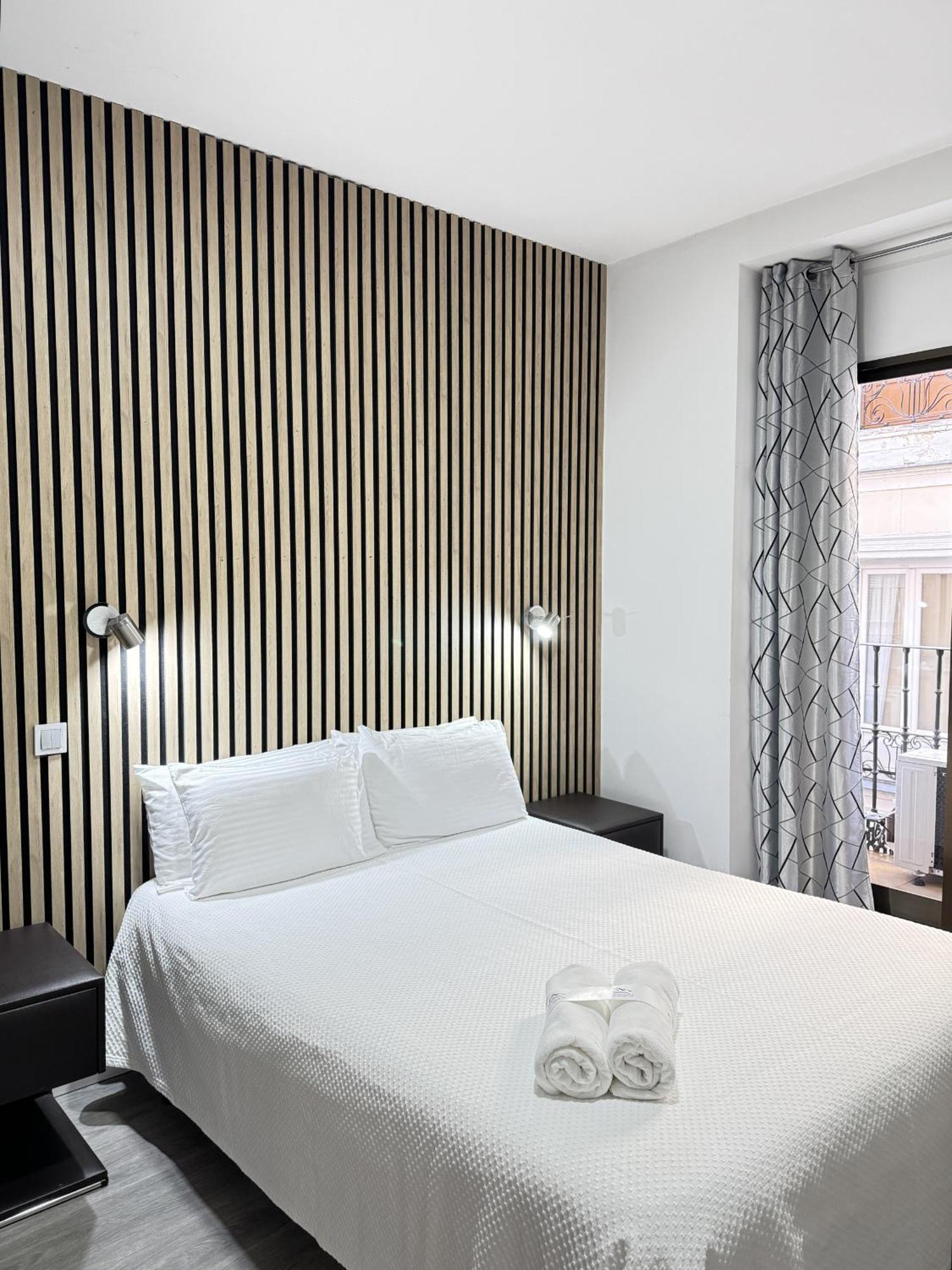Apartamentos Day Madrid Callao Centro Gran Via Sol Malasana 외부 사진